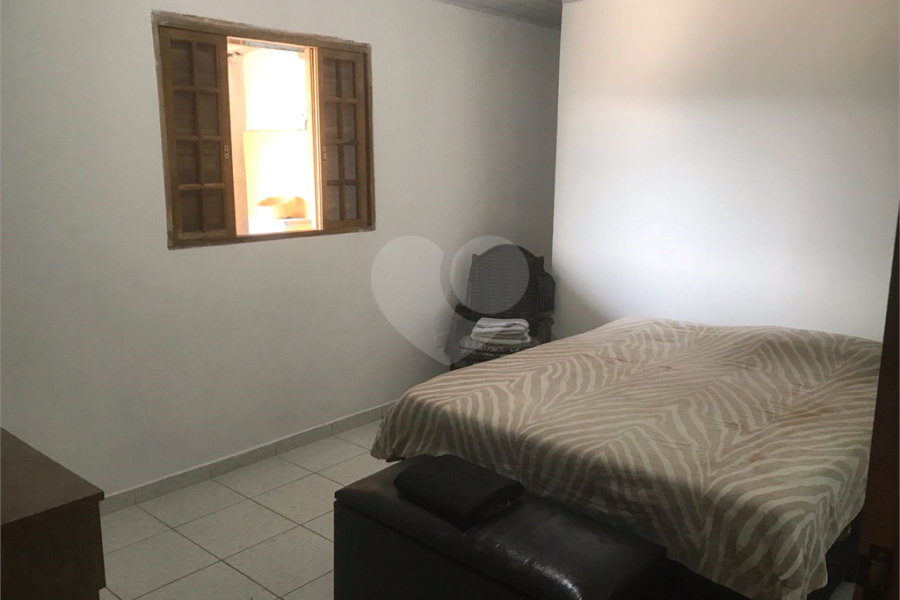 Sobrado à venda com 5 quartos, sendo 1 suíte, em Tremembé, São Paulo, SP