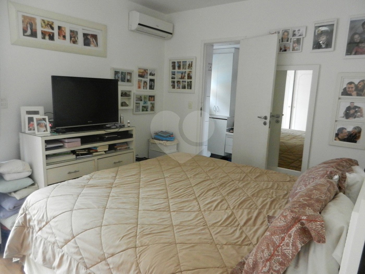 Casa à venda com 3 quartos, sendo 1 suíte, em Brooklin, São Paulo, SP