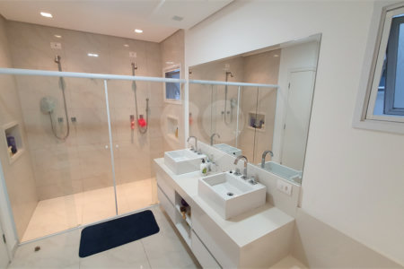 CASA A VENDA NO URBANOVA COM 390M², 5 DORMITORIOS, 6 BANHEIROS, PISCINA, 3 VAGAS, Sjc