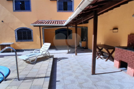 Casa à venda com 3 quartos, sendo 1 suíte, em Campo Grande, Rio de Janeiro, RJ