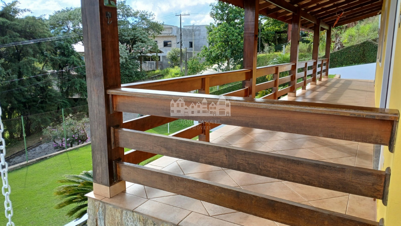 Casa para alugar com 3 quartos, sendo 1 suíte, em Vila Petrópolis, Atibaia, SP