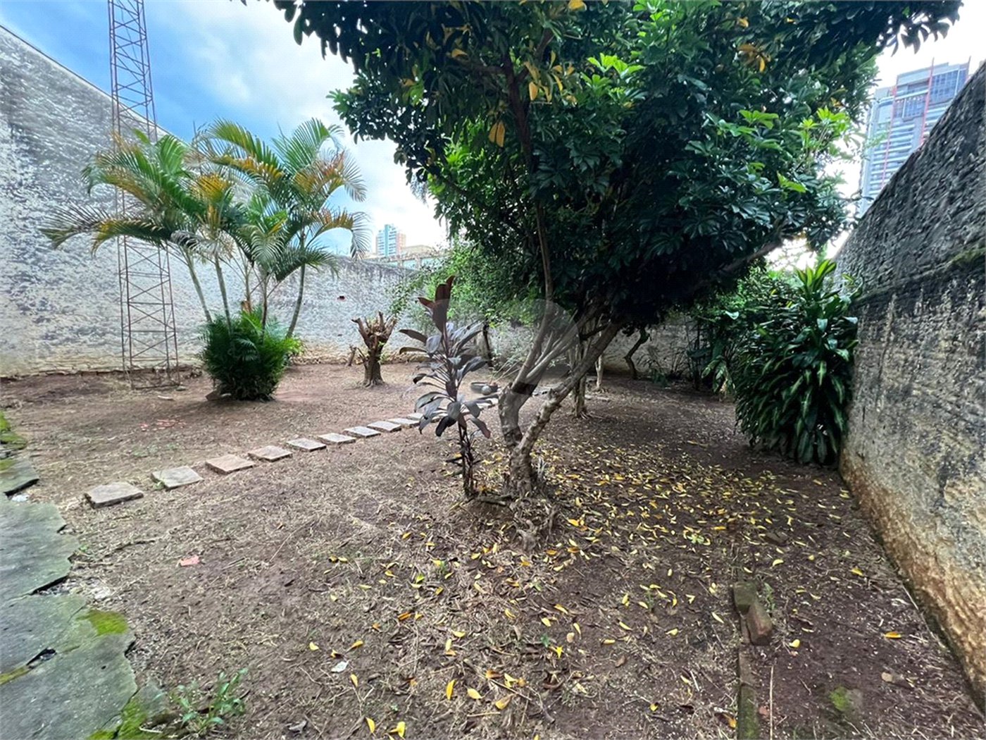 Casa à venda com 3 quartos, sendo 1 suíte, em Vila Aurora, Indaiatuba, SP