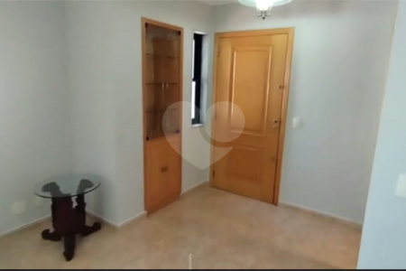 Apartamento à venda com 3 quartos, sendo 1 suíte, em Vila Gomes Cardim, São Paulo, SP