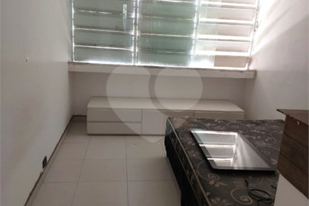Sobrado à venda com 11 quartos, sendo 4 suítes, em Jardim Morumbi, São Paulo, SP