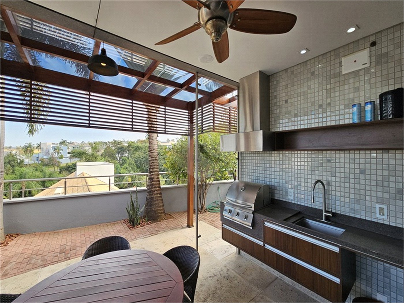 Casa à venda com 5 suítes no condomínio Jardim Vila Paradiso, Indaiatuba - SP