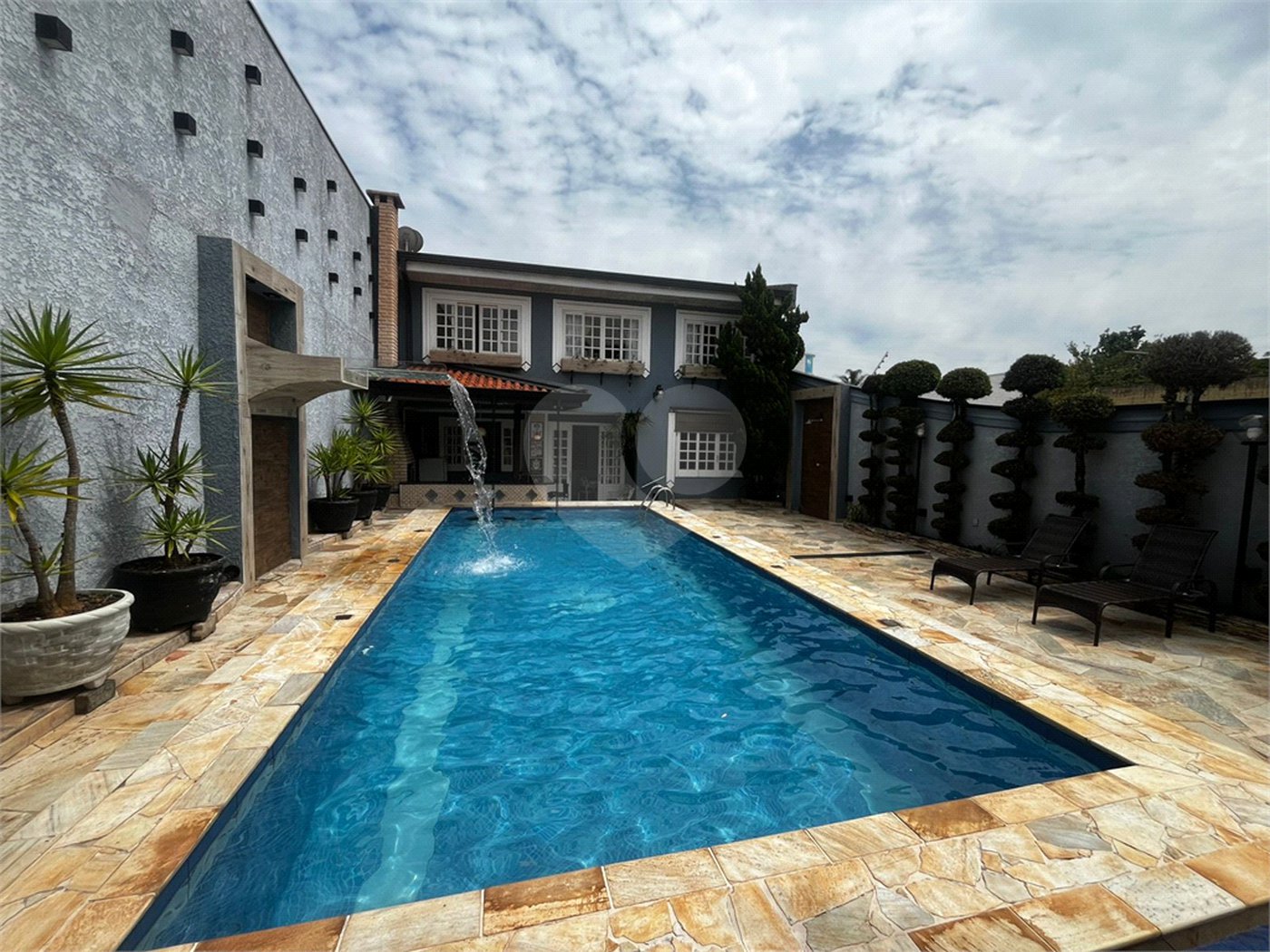 Casa à venda com 6 quartos, sendo 3 suítes, no Centro, Itapetininga, SP