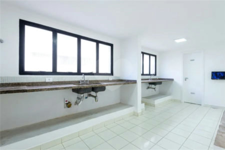 Apartamento à venda com 3 suítes em Real Parque, São Paulo, SP