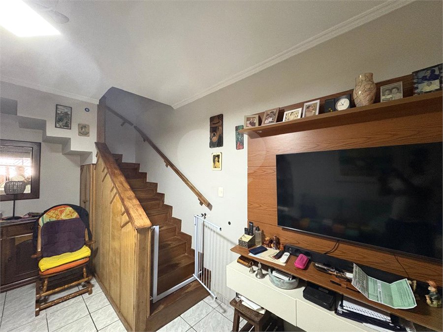 Sobrado à venda com 2 quartos em Ferreira, São Paulo, SP