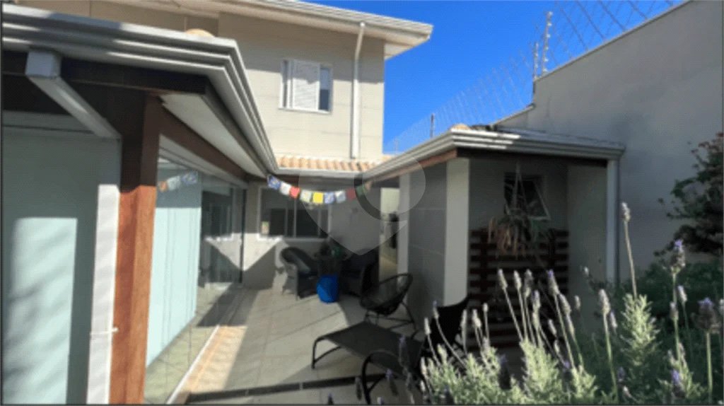 Casa à venda com 5 quartos, sendo 2 suítes, no condomínio Chacara das Palmeiras, Jundiaí - SP