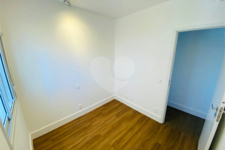 Apartamento à venda ou para alugar com 3 quartos, sendo 1 suíte,  em Vila Mogilar, Mogi das Cruzes, SP