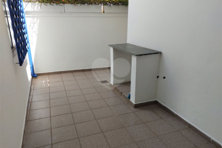 Casa à venda com 3 quartos, sendo 1 suíte,  em Vila Cordeiro, São Paulo, SP