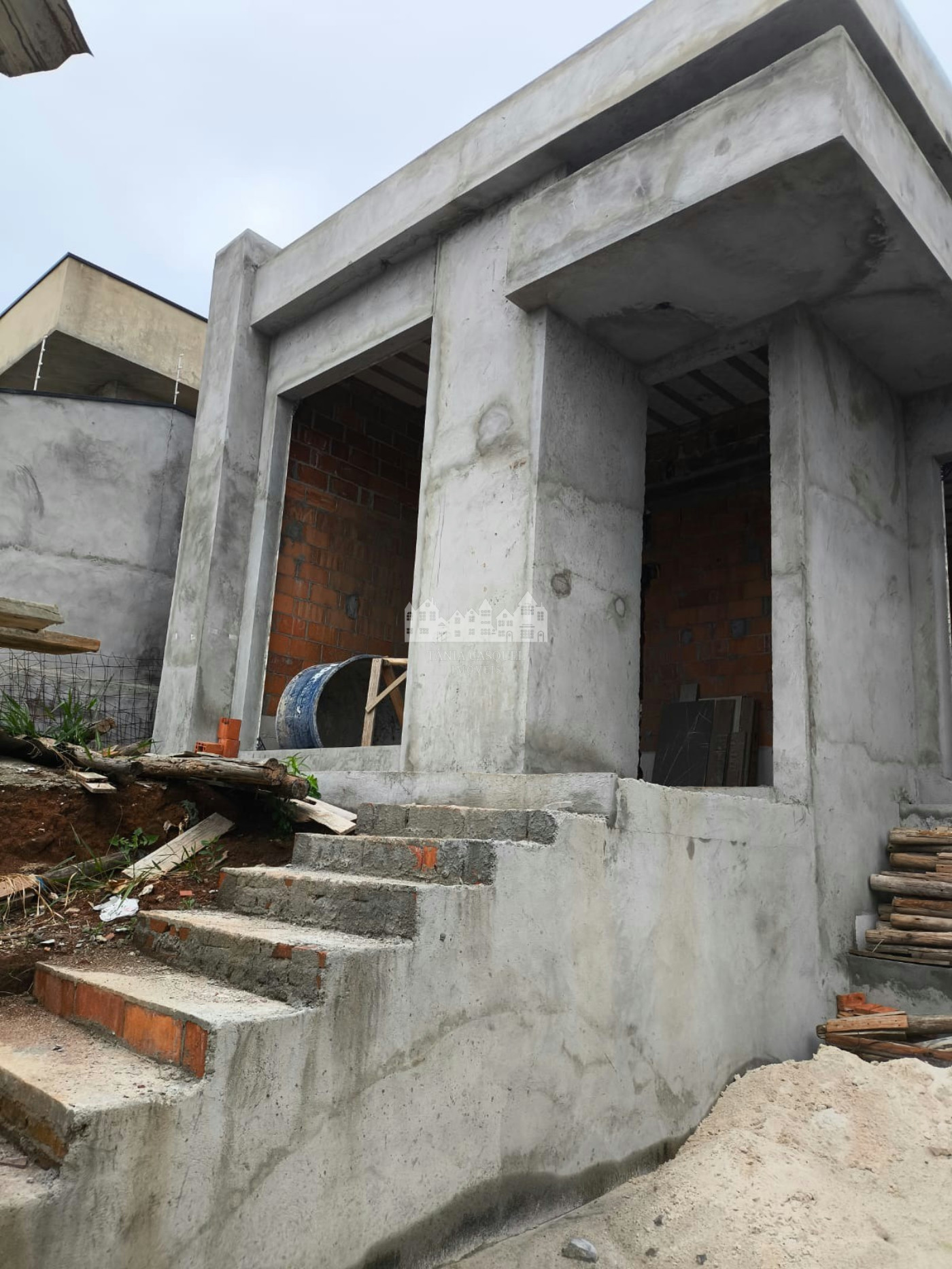 Casa à venda com 3 quartos, sendo 1 suíte,  em Loteamento Parque Residencial Serras de Atibaia II, Atibaia, SP