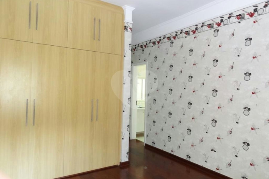 Casa à venda com 4 suítes no condomínio Jardim Ibiratiba, São Paulo - SP