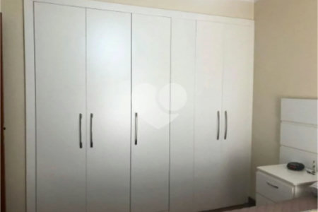 Apartamento à venda com 3 quartos, sendo 1 suíte, em Vila Regente Feijó, São Paulo, SP