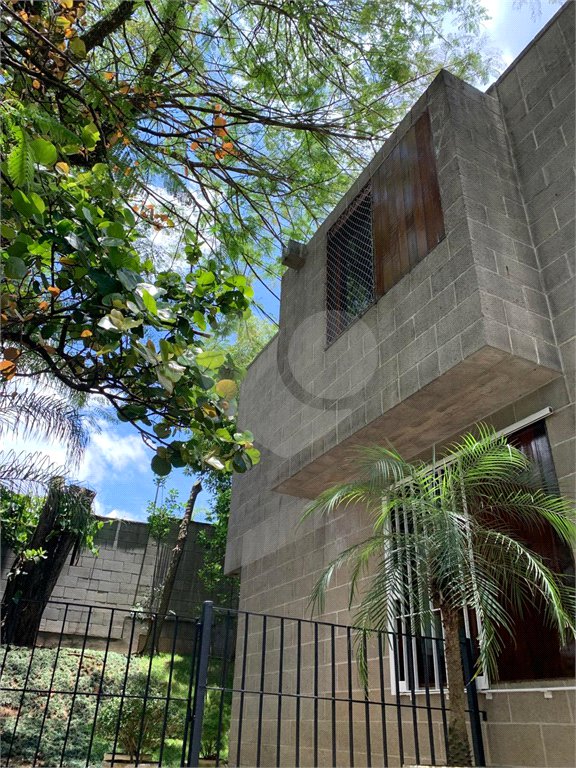 Casa à venda com 5 quartos, sendo 3 suítes, em Morumbi, São Paulo, SP