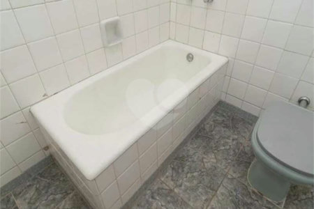 Apartamento à venda com 4 quartos, sendo 1 suíte, em Pinheiros, São Paulo, SP