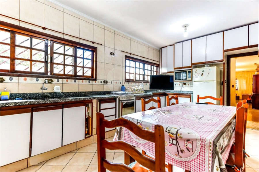 Sobrado à venda com 4 quartos, sendo 1 suíte, em Vila Nova Mazzei, São Paulo, SP
