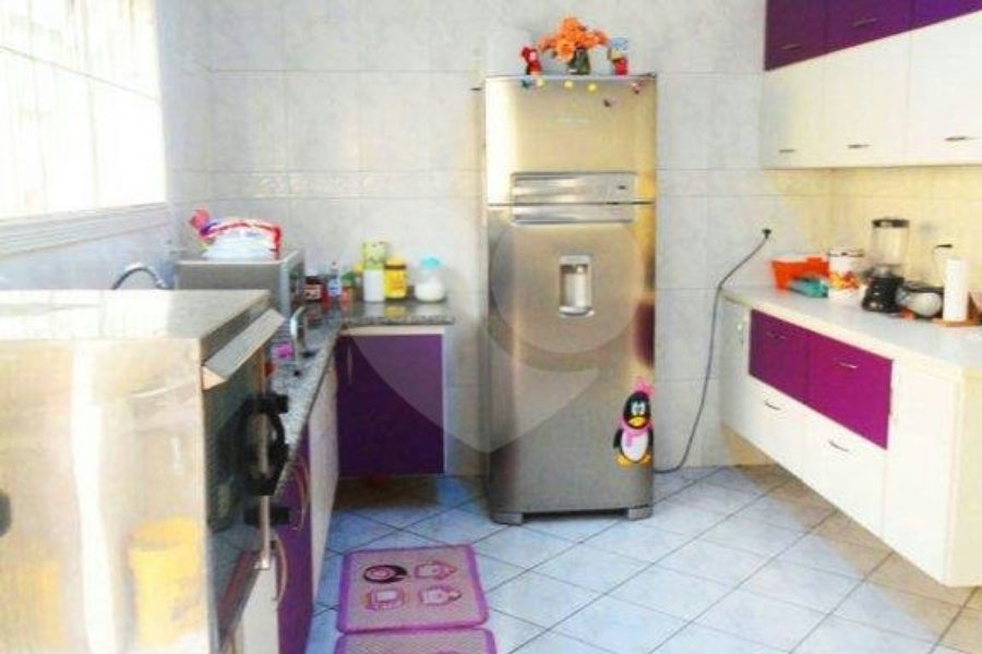 Casa Térrea à venda com 3 quartos, sendo 1 suíte, em Vila Galvão, Guarulhos, SP