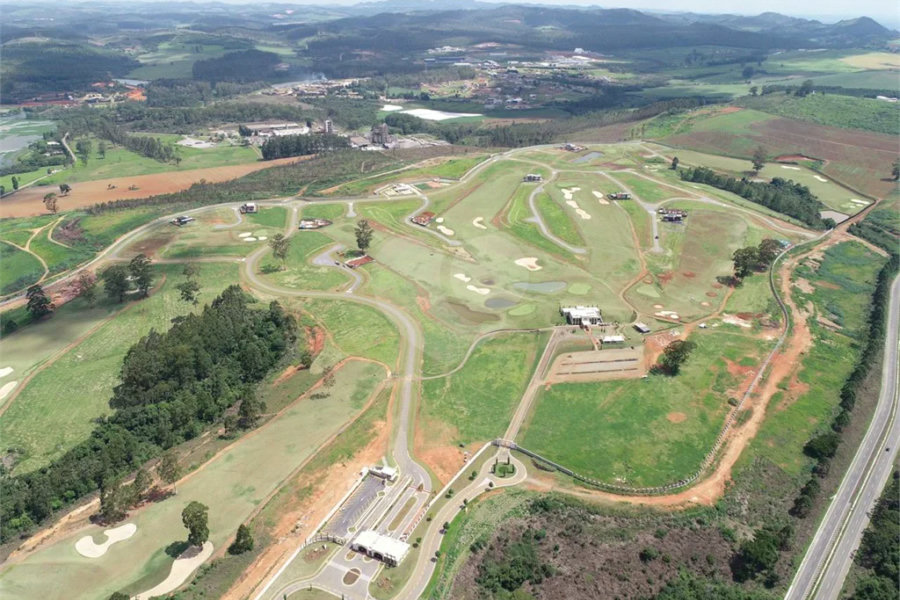 Terreno alto padrão à venda em Condomínio Serras Altas Poços de Caldas MG