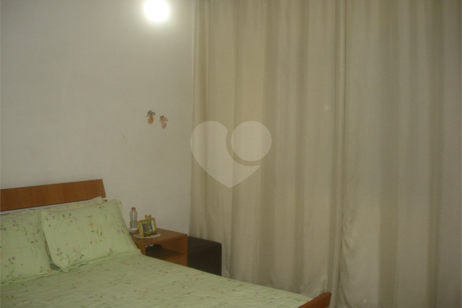 Sobrado à venda com 3 quartos em Tremembé, São Paulo, SP