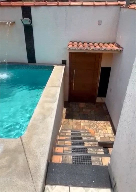 Casa à venda com 3 suítes em Vila Romana, São Paulo, SP