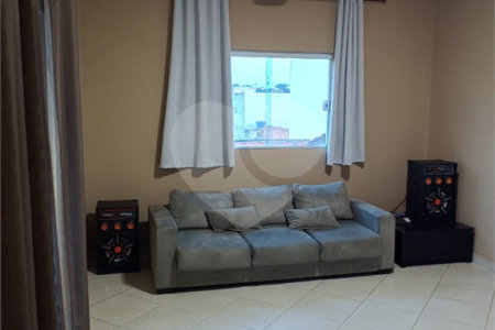 Sobrado à venda com 3 quartos, sendo 2 suítes,  em Jardim Wanel Ville V, Sorocaba, SP