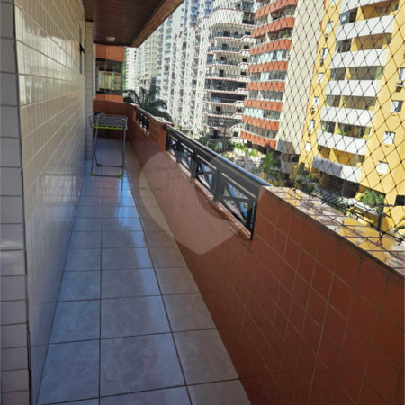 Apartamento à venda com 2 quartos, sendo 1 suíte, em Canto do Forte, Praia Grande, SP