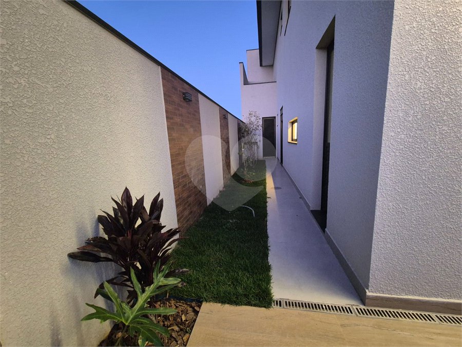 Casa à venda com 4 suítes no condomínio Residencial Dona Maria Candida, Indaiatuba - SP