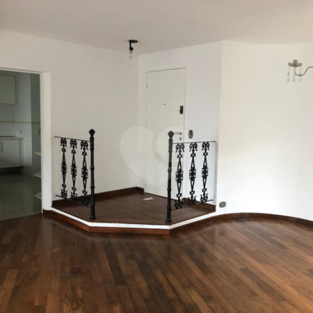 Apartamento à venda com 3 quartos, sendo 1 suíte, em Vila Andrade, São Paulo, SP