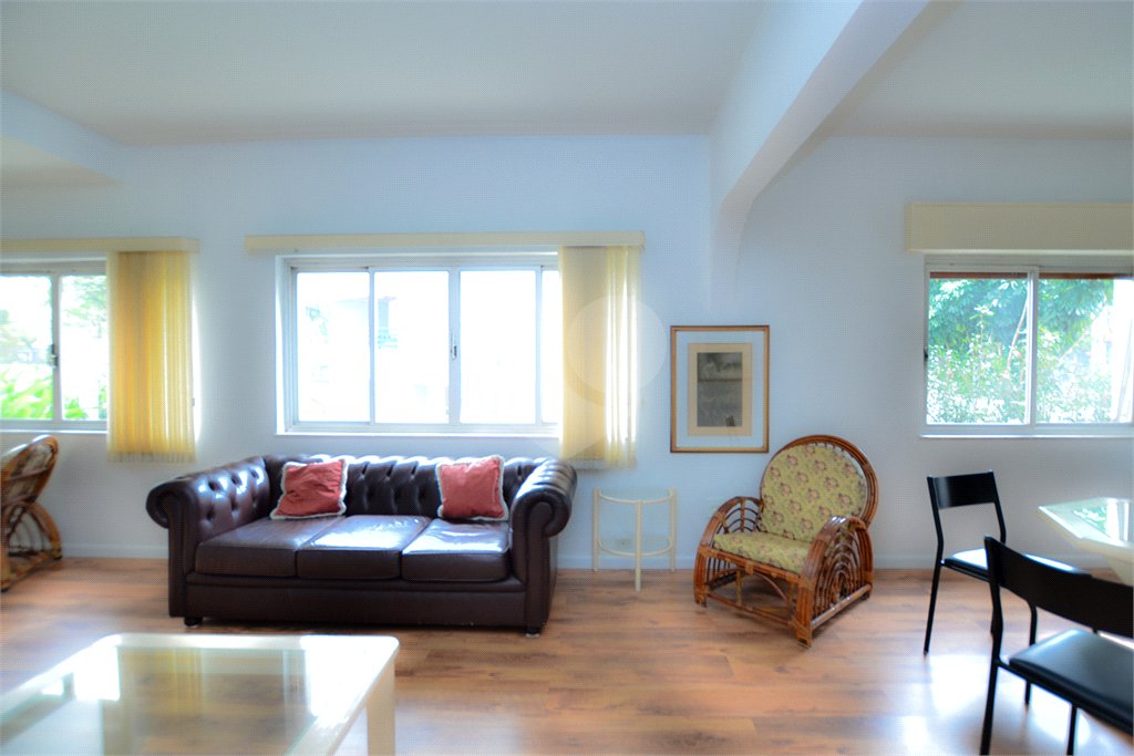 Apartamento à venda com 3 quartos, sendo 1 suíte, em Jardim Paulista, São Paulo, SP
