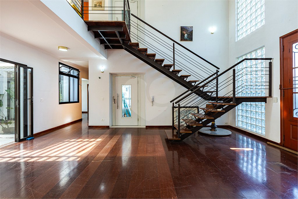 Casa à venda com 6 quartos, sendo 4 suítes, em Butantã, São Paulo, SP