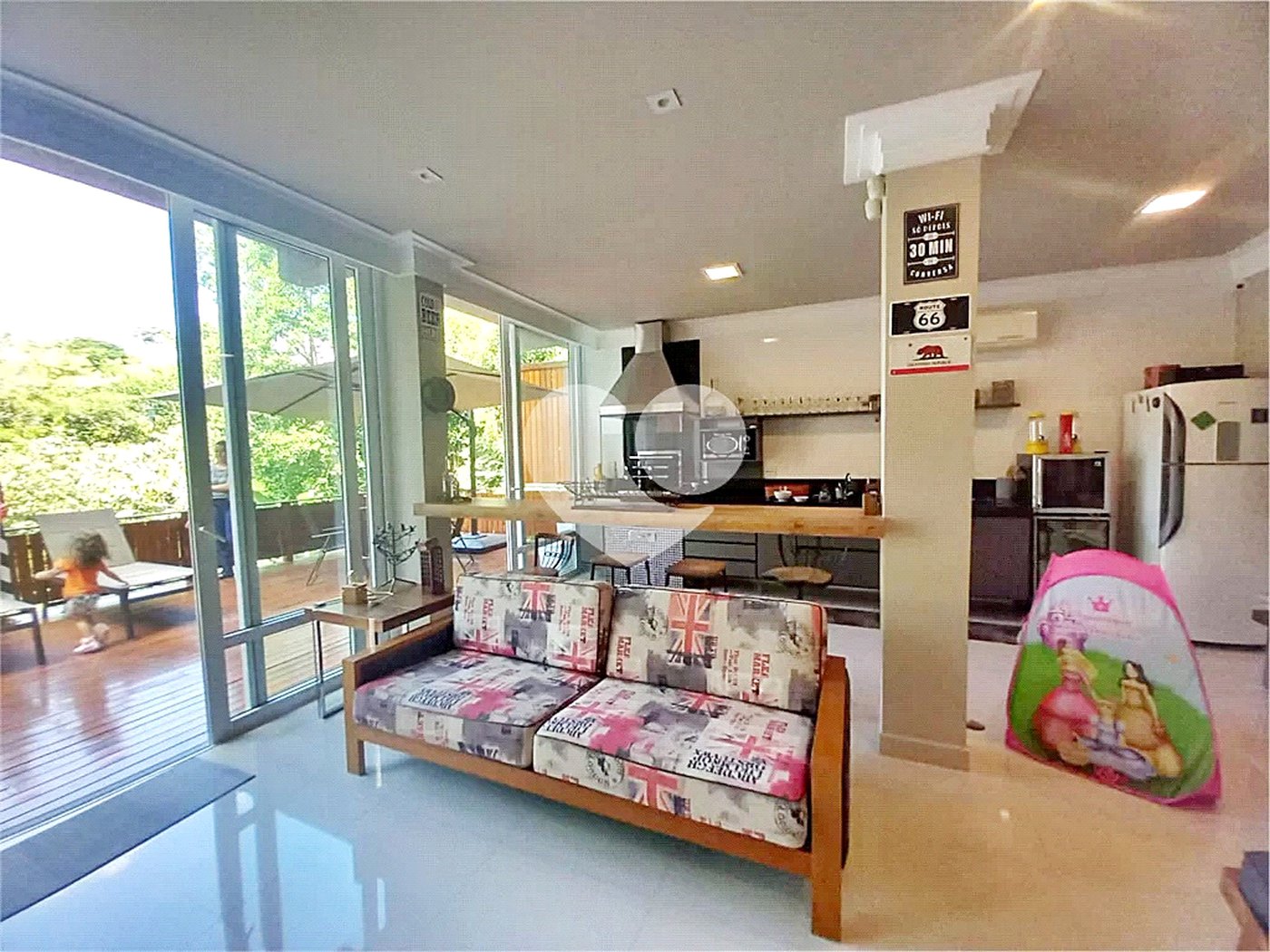 Casa à venda com 4 quartos, sendo 3 suítes,  no condomínio Itatinga 1, São Paulo - SP