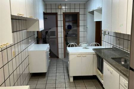 Apartamento à venda com 4 suítes em Vila Uberabinha, São Paulo, SP
