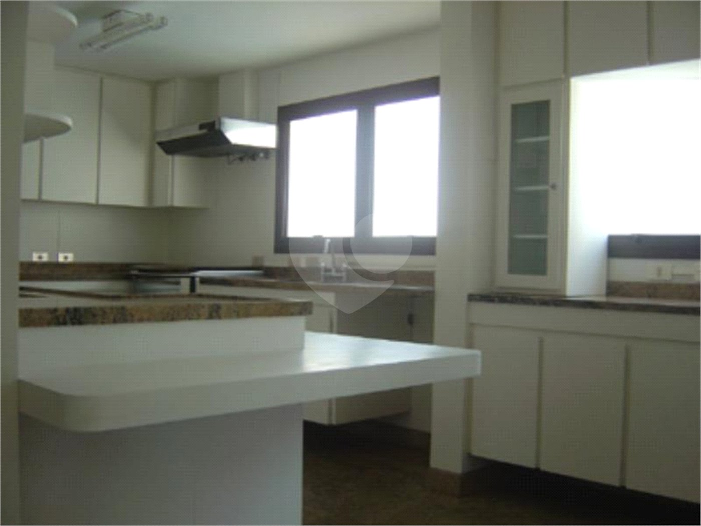 Duplex à venda com 3 suítes em Cerqueira César, São Paulo, SP