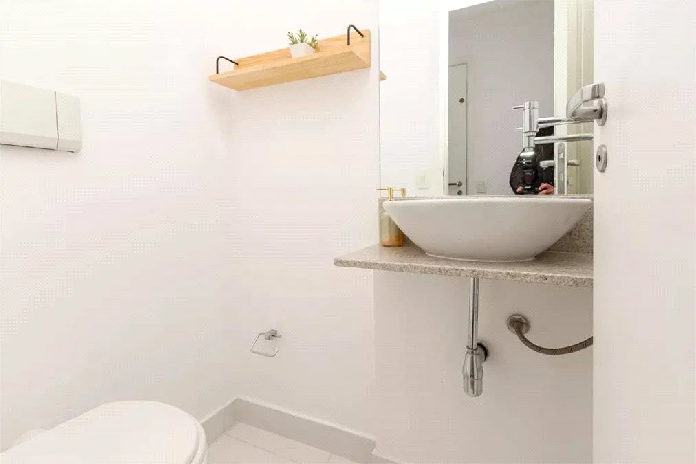 Apartamento à venda com 2 suítes em Vila Cordeiro, São Paulo, SP