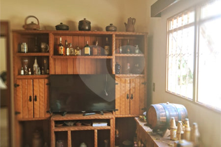 Casa à venda com 3 quartos, sendo 1 suíte, no condomínio Acmti - Colinas do Mosteiro, Terras de Itaici e Recanto dos Pássaros, Indaiatuba - SP
