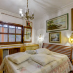 Casa Térrea à venda com 4 quartos, sendo 3 suítes, em Interlagos, São Paulo, SP