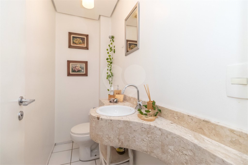 Apartamento à venda com 3 quartos, sendo 1 suíte, em Vila Sofia, São Paulo, SP