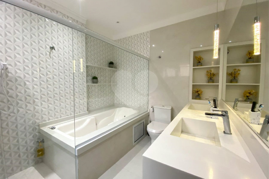 Casa à venda com 3 quartos, sendo 1 suíte, em Santana, São Paulo, SP