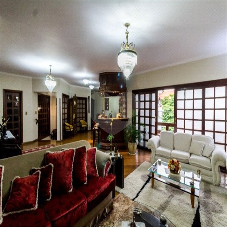Casa à venda ou para alugar com 5 quartos, sendo 3 suítes, em Independência, São Bernardo do Campo, SP