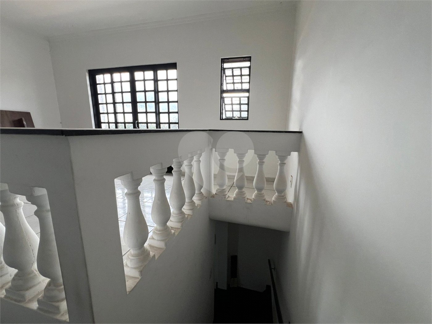 Sobrado à venda com 3 quartos, sendo 1 suíte, em Lopes de Oliveira, Sorocaba, SP