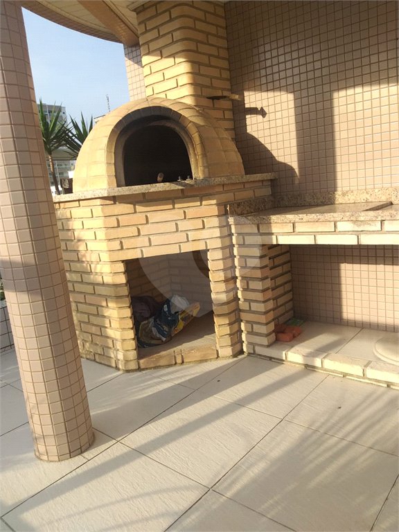 Apartamento à venda com 2 suítes em Guilhermina, Praia Grande, SP