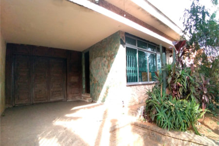 Sobrado à venda com 3 quartos em Bosque da Saúde, São Paulo, SP