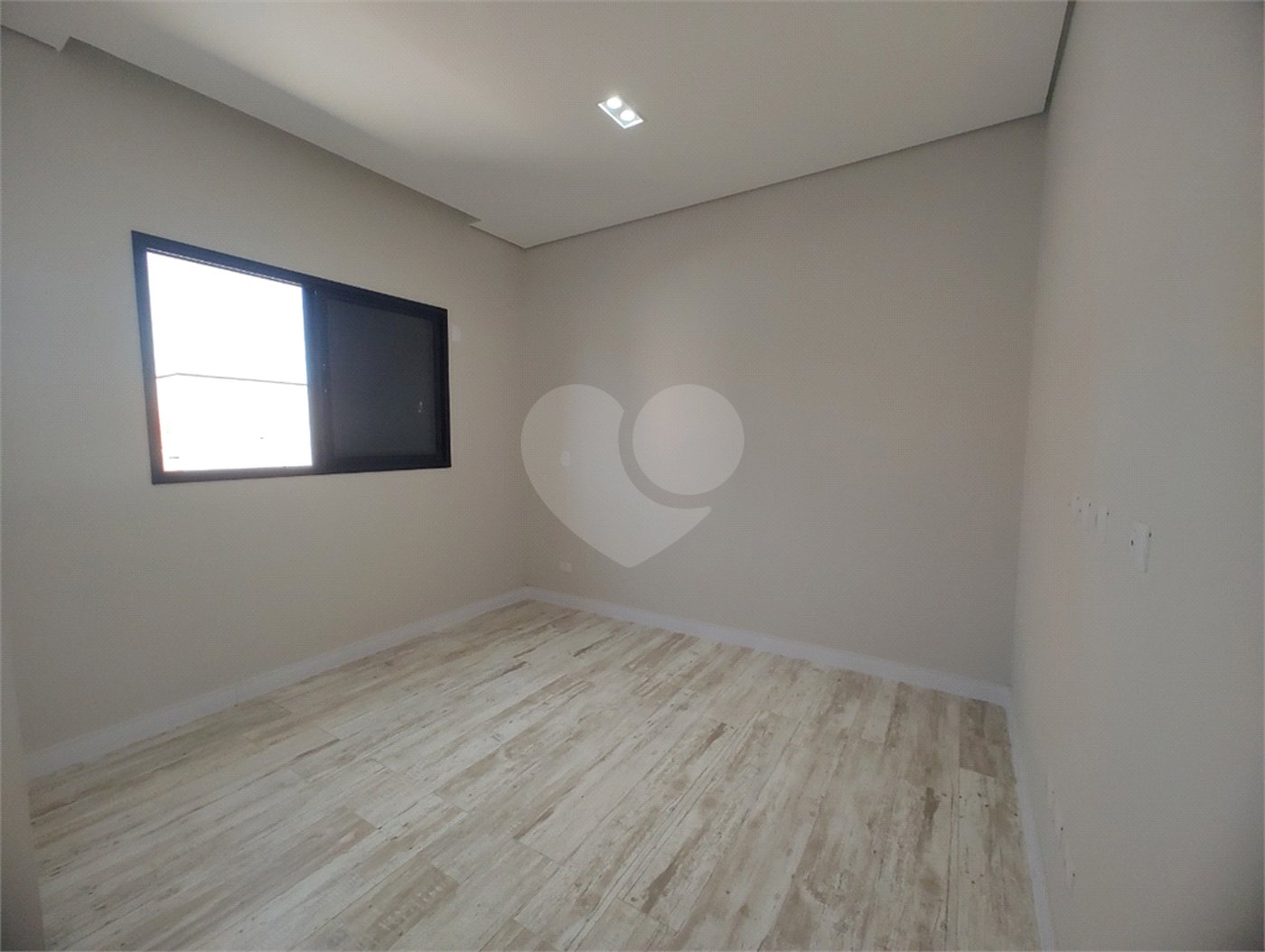 Casa à venda com 3 suítes no condomínio Terras de São Francisco, Sorocaba - SP