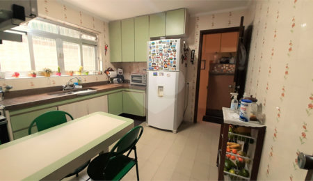 Casa à venda com 3 quartos, sendo 1 suíte,  em Campo Grande, São Paulo, SP