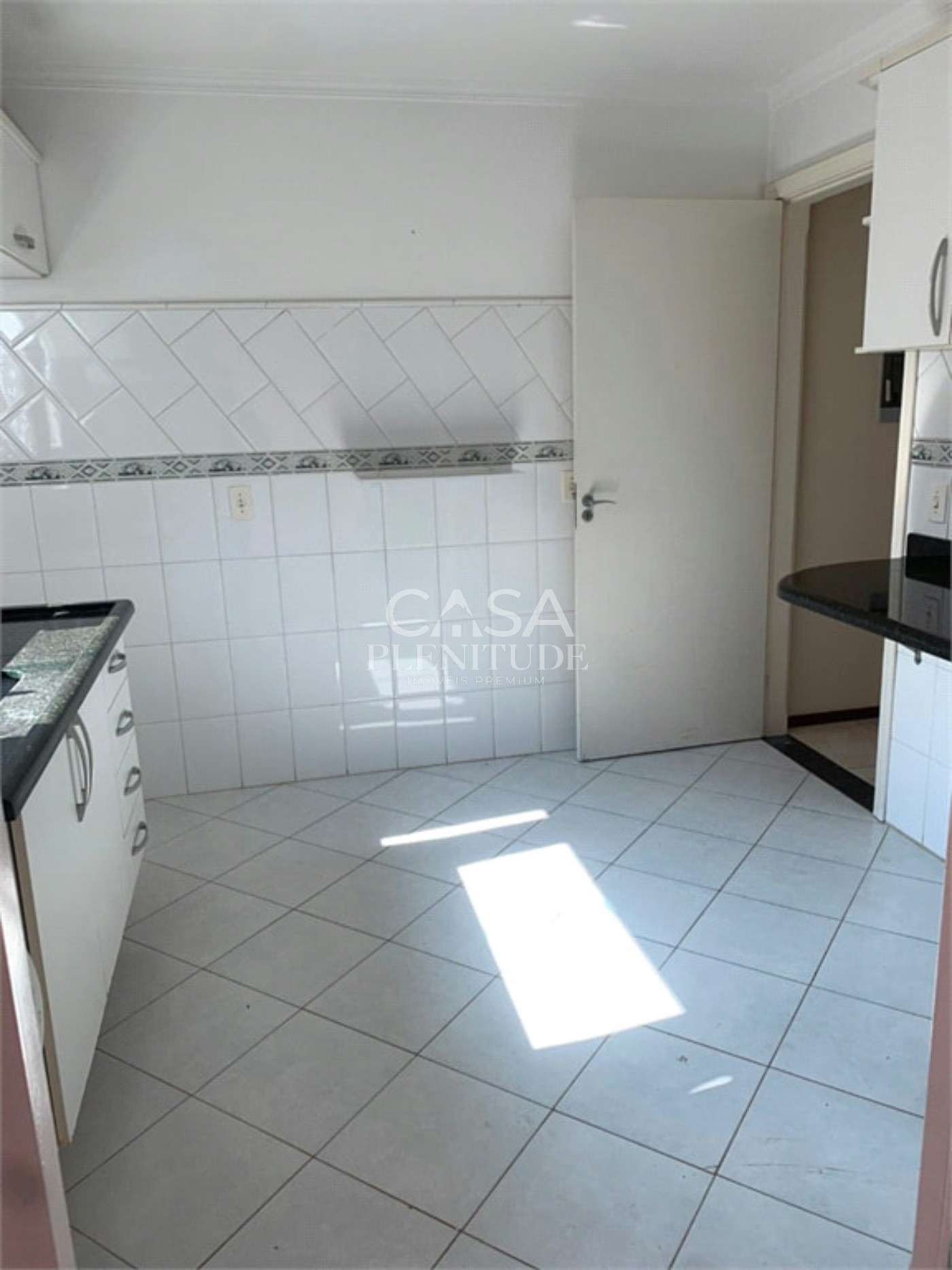 Casa em condomínio à venda com 3 quartos, sendo 1 suíte, em Jardim Belvedere, Sorocaba, SP
