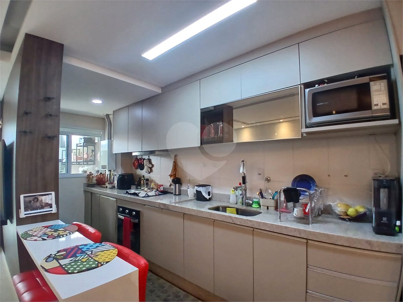 Apartamento à venda com 2 quartos, sendo 1 suíte,  em Bairro do Cambará, São Roque, SP