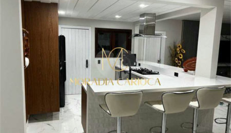 Casa à venda com 4 suítes em Ferradura, Armação dos Búzios, RJ