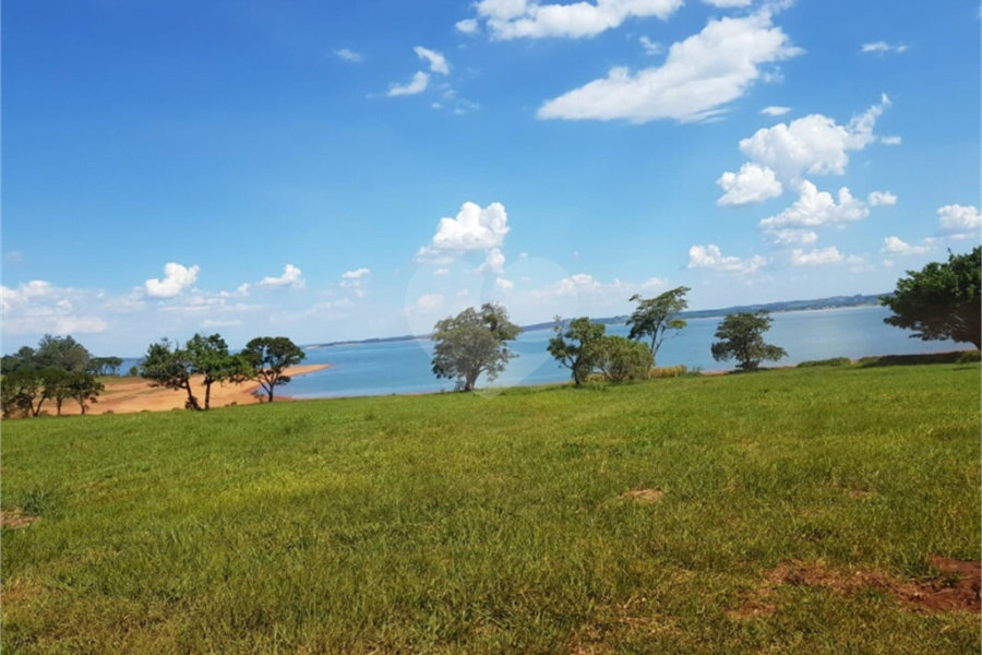 Terreno à venda no condomínio Rivieira de Santa Cristina Iv, Arandu - SP