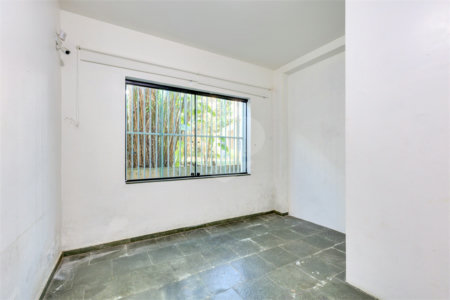 Sobrado à venda ou para alugar com 4 quartos em Jardim Petrópolis, São Paulo, SP